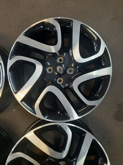 (01) Felgi 17" 4x100 ET 40 6,5j - Renault