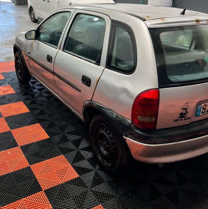 Opel corsa B 1998