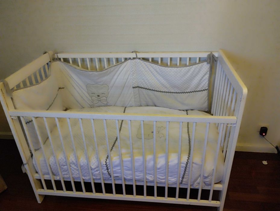 Berço para bebe com colchão