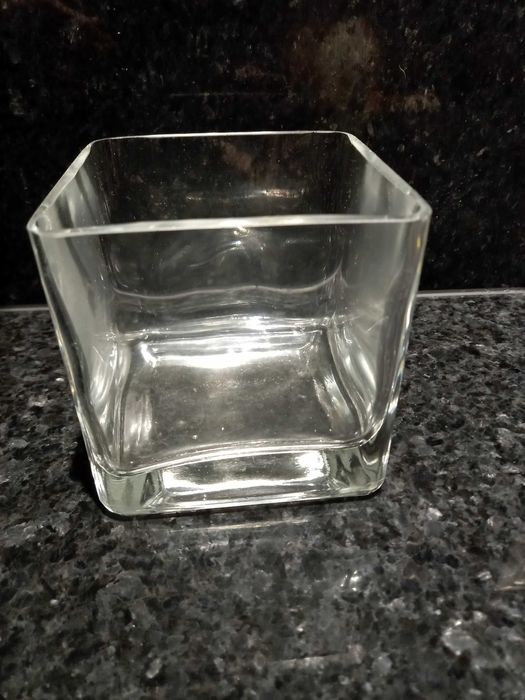 Cubo em vidro para efeitos diversos