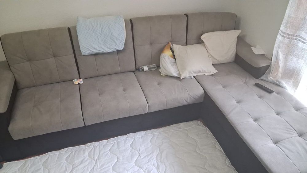 Sofá com chaise longue