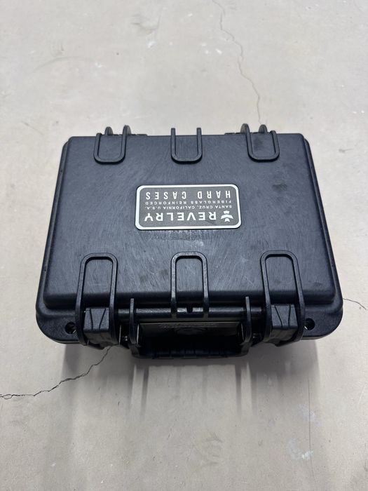 протиударний та водонепроникний кейс “Revelry”