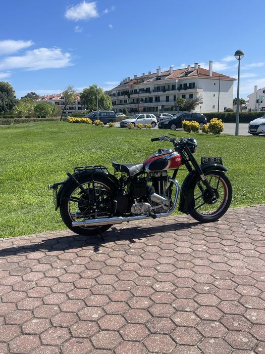 Ariel red hunter