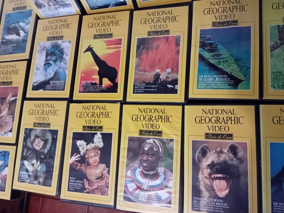 Conjunto de 24 Cassetes Vhs National Geographic
