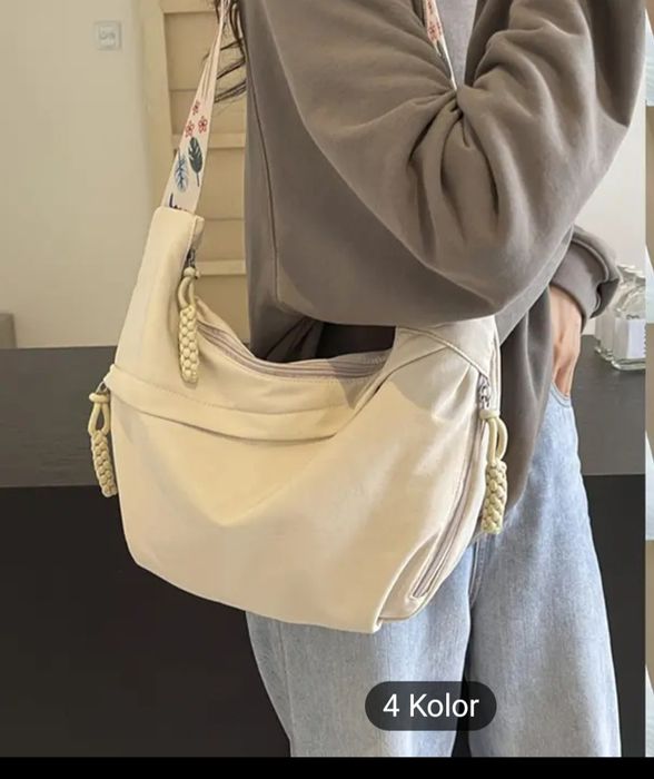 Beżowa torebka nerka codzienna nowa