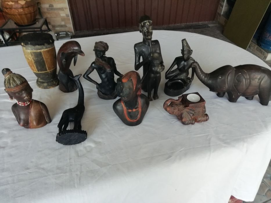 10 Figuras de Colecção Em Madeira Feito a Mão