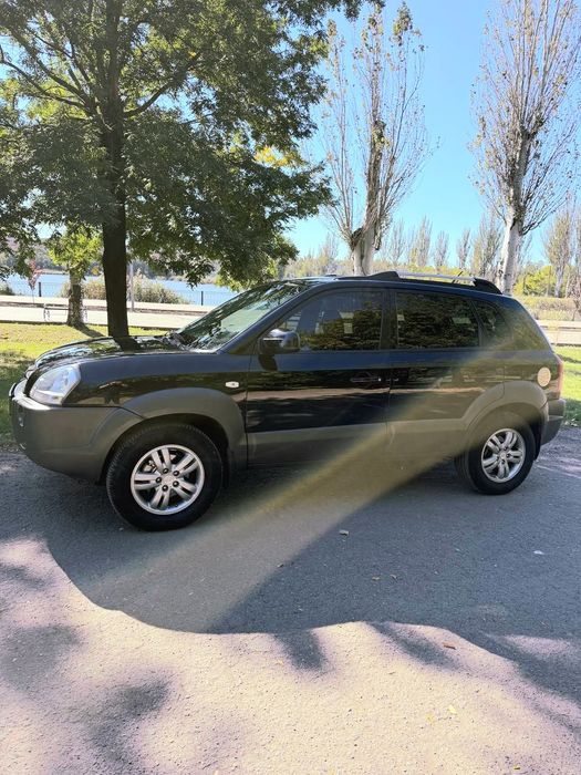 Продам автомобіль Hyundai Tucson 2007 року