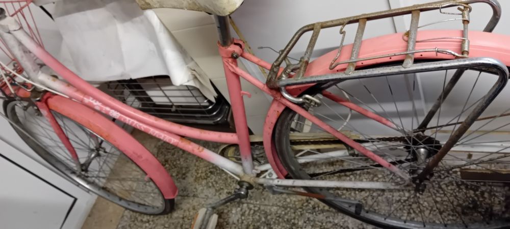 Pasteleira antiga