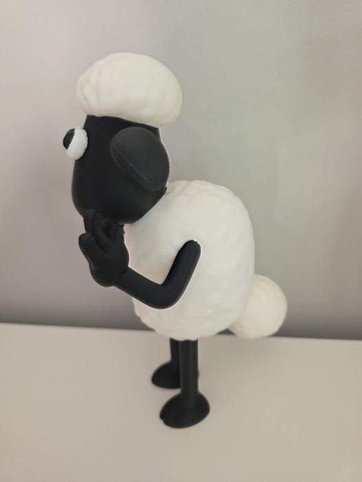 Figura decorativa inspirada na Ovelha Choné  - 23cm