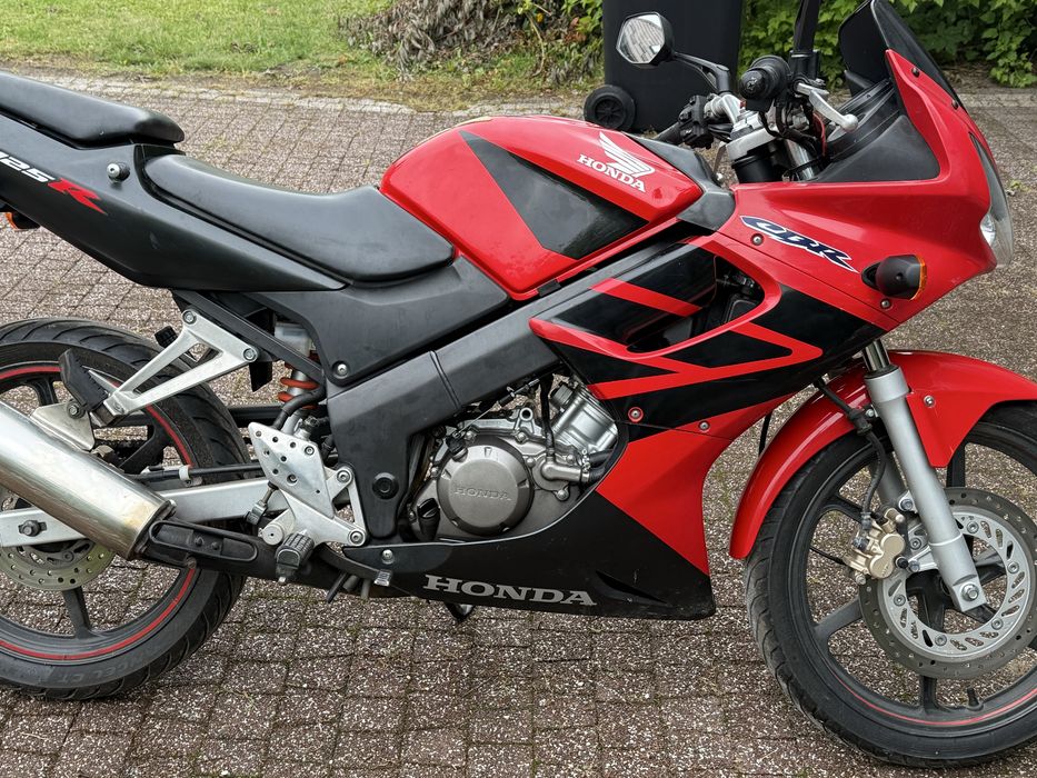 Honda cbr 125   2004 rok