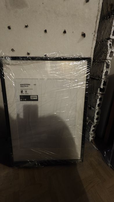 Zestaw ramek IKEA KNOPPANG  z plakatami
