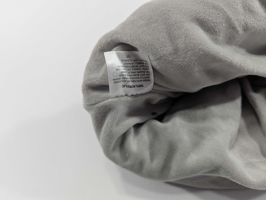 Czarna damska zimowa czapka HATOOZE