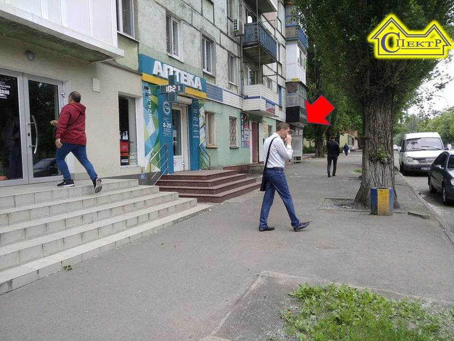 98кв.м.  без опаленя червона лінія великий фасад друга дитяча лікарня  вул Соборності