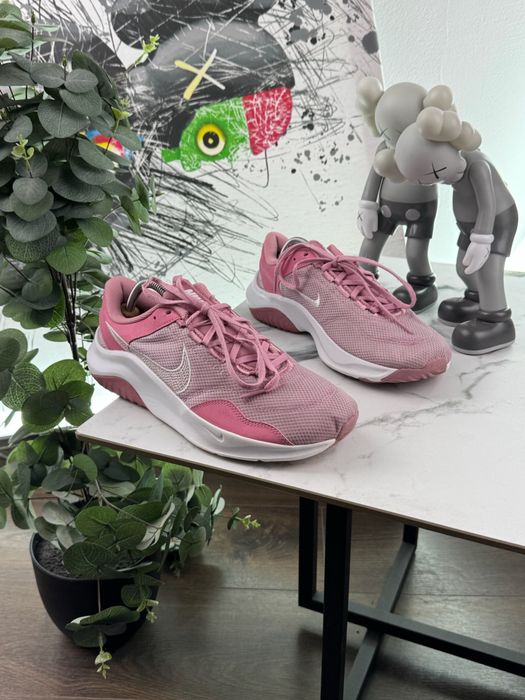 Кросівки Nike Legend Essential 44 розмір Е10084