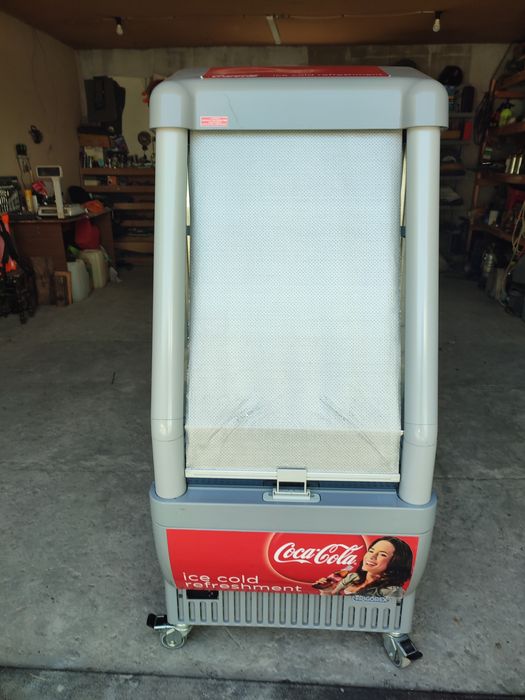 Холодильний регал