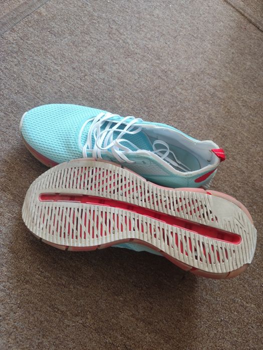 Buty sportowe Reebok, rozmiar 43 — bardzo dobry stan