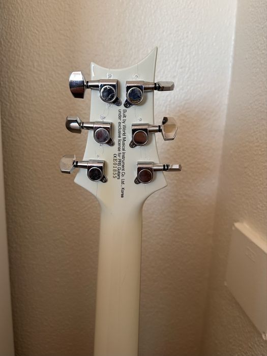 Guitarra PRS SE Eg
