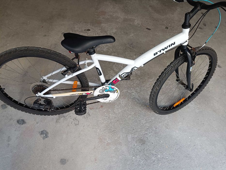 Bicicleta Roda 24 B'TWIN Poly 300 (9-13 anos)