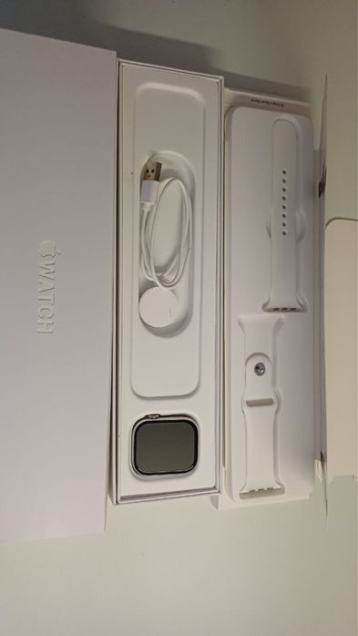 Годиник    Watch