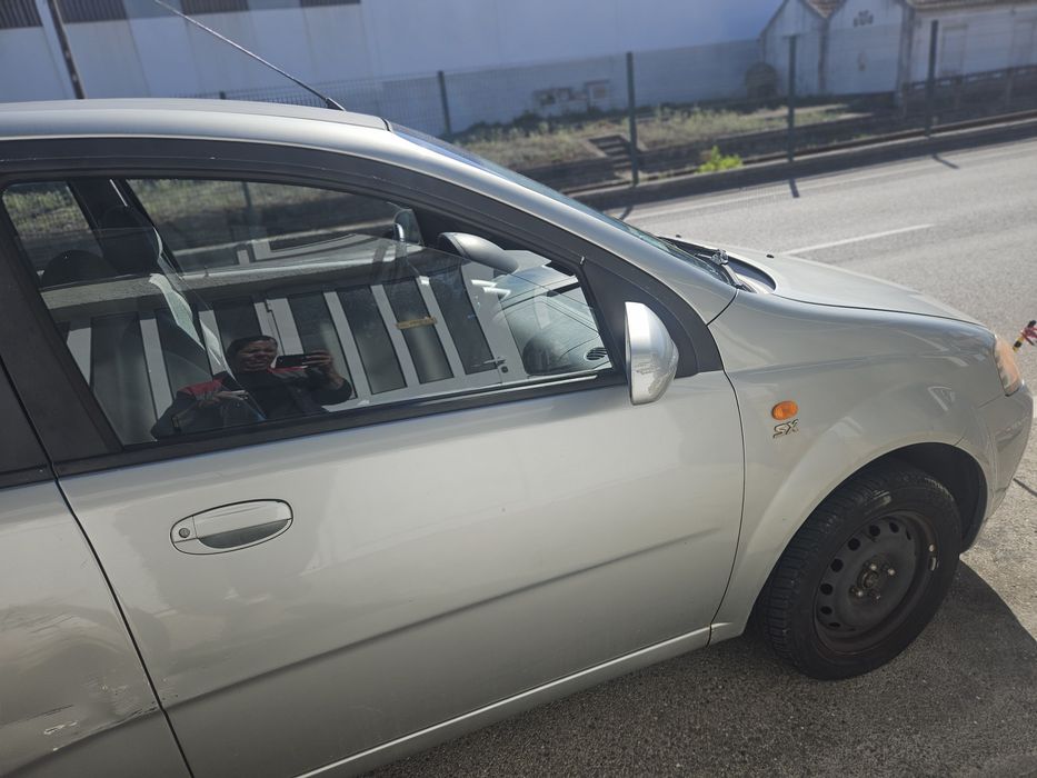 Chevolet kalos 2005 vendo ou troco por mota