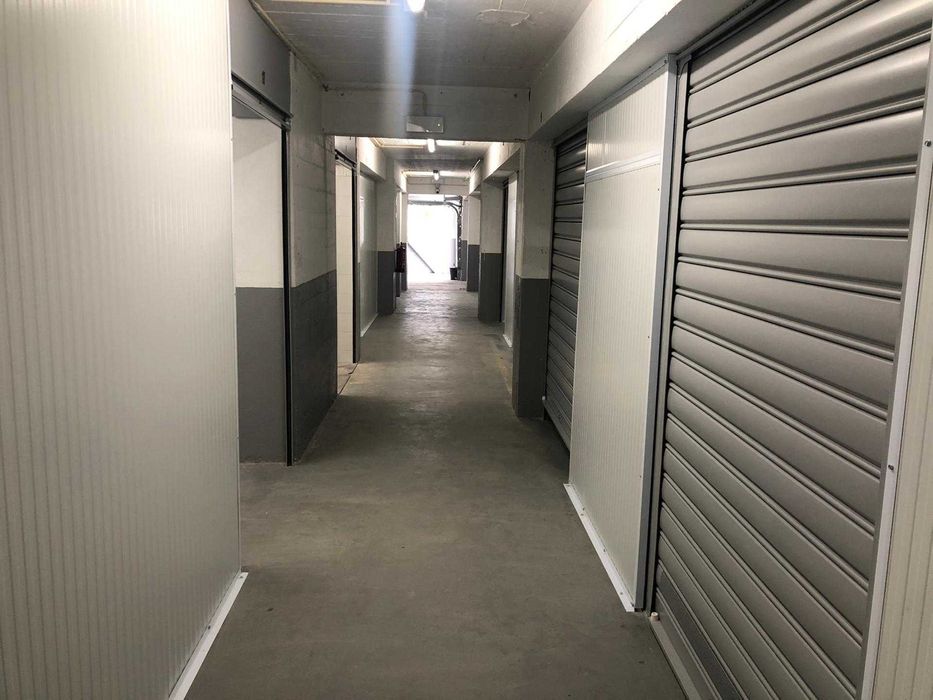 Garagens/ Mini Armazéns /Box em Rio de Mouro e Mem Martins