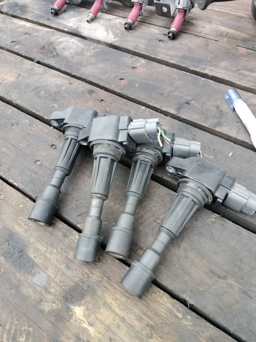 Катушка зажигания Mazda 6   1.6 бензин ZJ2018100