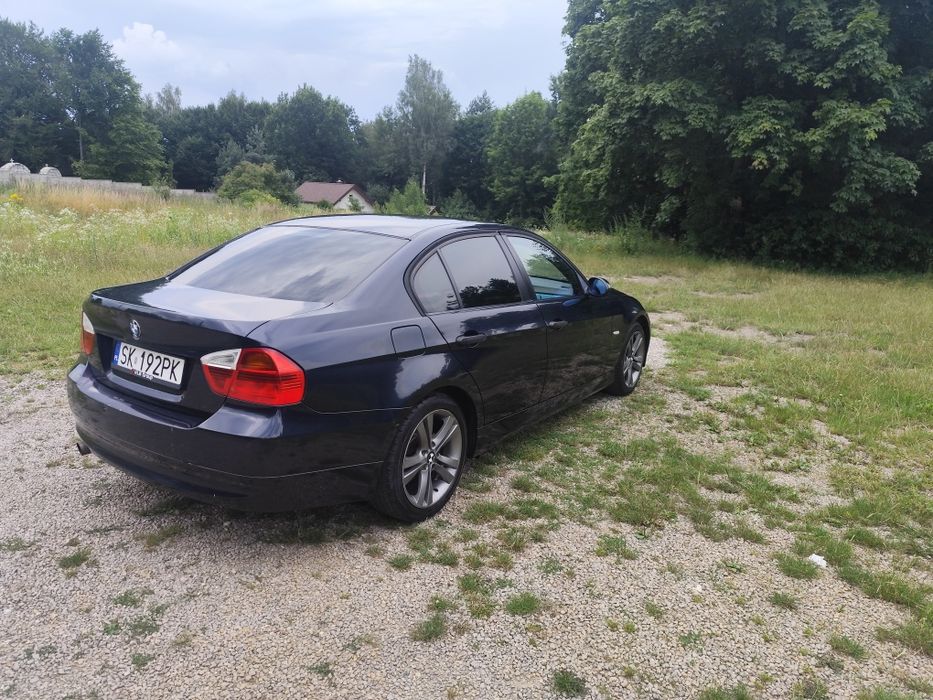 BMW E90 2.0 150KM