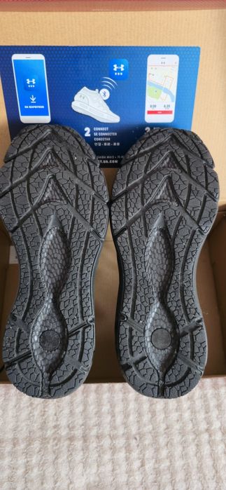 Nowe Under Armour Hovr Phantom  rozmiar 40,5