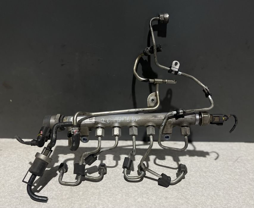 Паливна рампа 2.0 1.6 TDI Гольф 6 топливна Skoda A5 Seat Ibiza Toura