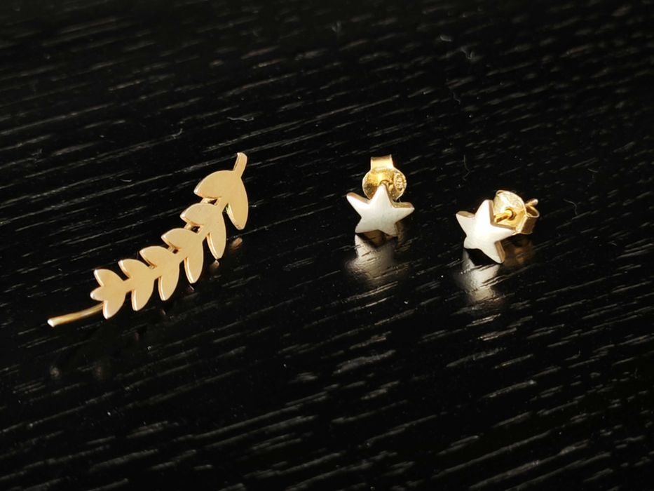 Brinco clip ramo folhas em prata dourada