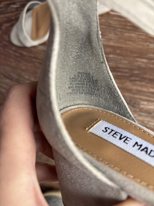 Замшеві сірі босоніжки steve madden 37