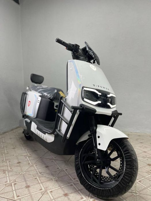 Електро скутер TailG (TLG) F72 96v52 ah з запасом ходу до 200 км