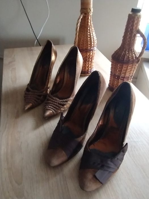 Взуття жіноче весна-літо, осінь-зима різних розмірів на підборах і без