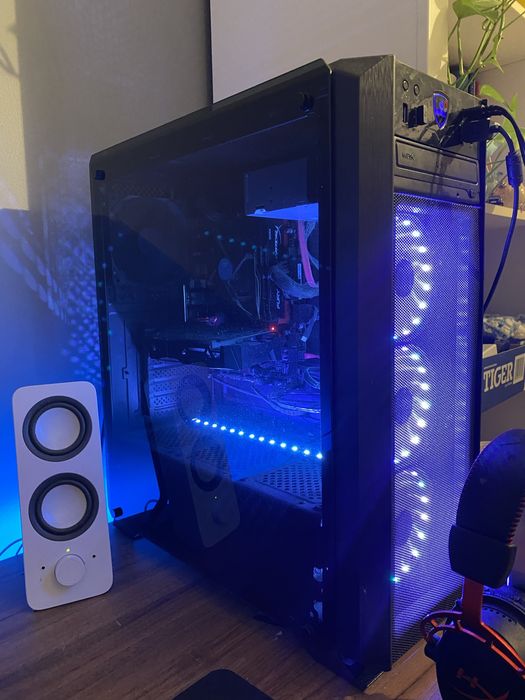 Setup gamingowy, zestaw komputer monitor msi, komunia
