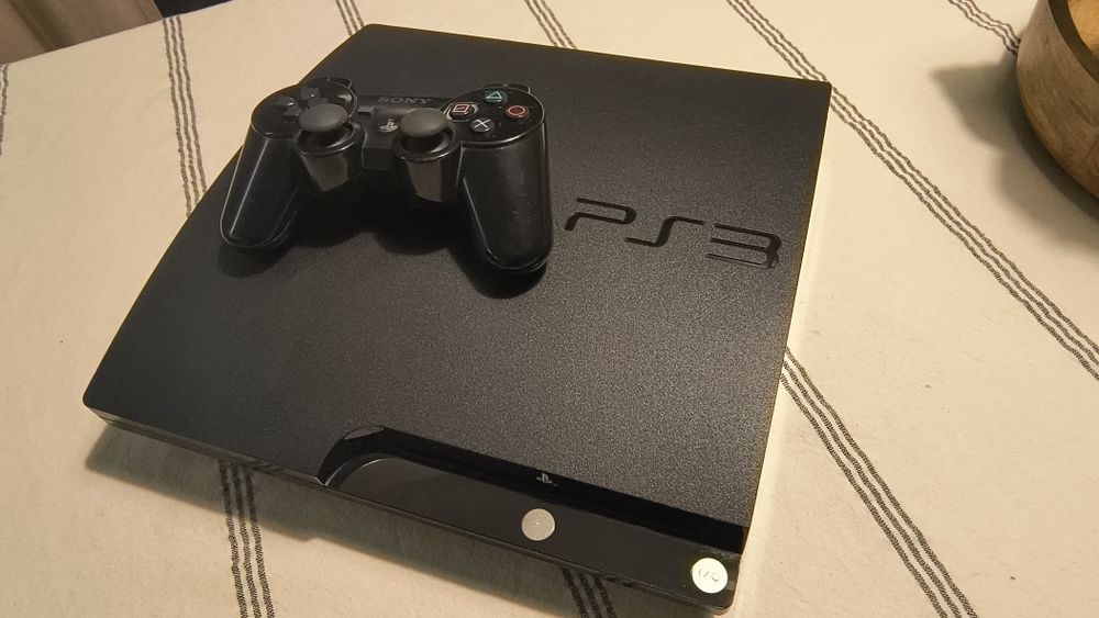 Konsola Playstation 3 Slim 250GB, CFW, Pad, przerobiona