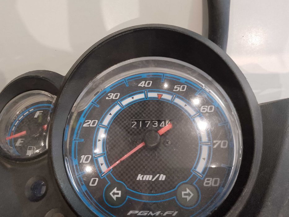 Licznik z obudową Honda NSC50