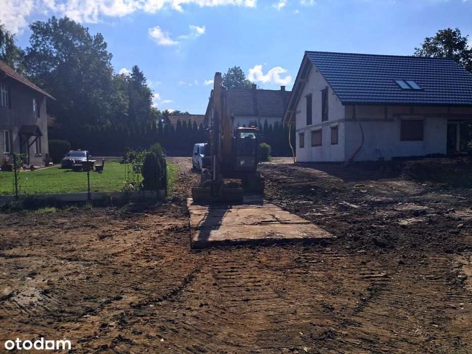Działka budowlana z mediami