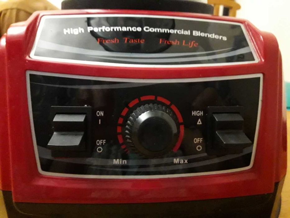 Продаю блендер 20000 оборотов в минуту