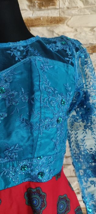 Sukienka długa rozkloszowana, koronka, haft, rozmiar M