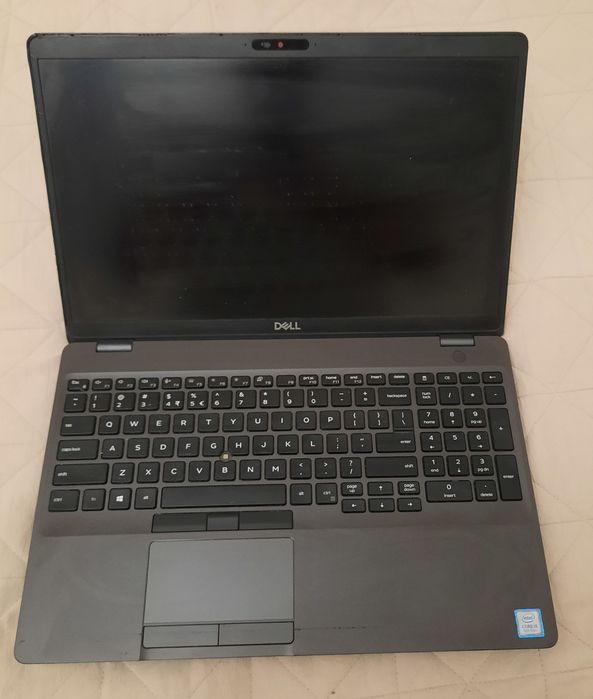 Laptop Dell 5500 bateria good, fajny komputer za nie duże pieniadze