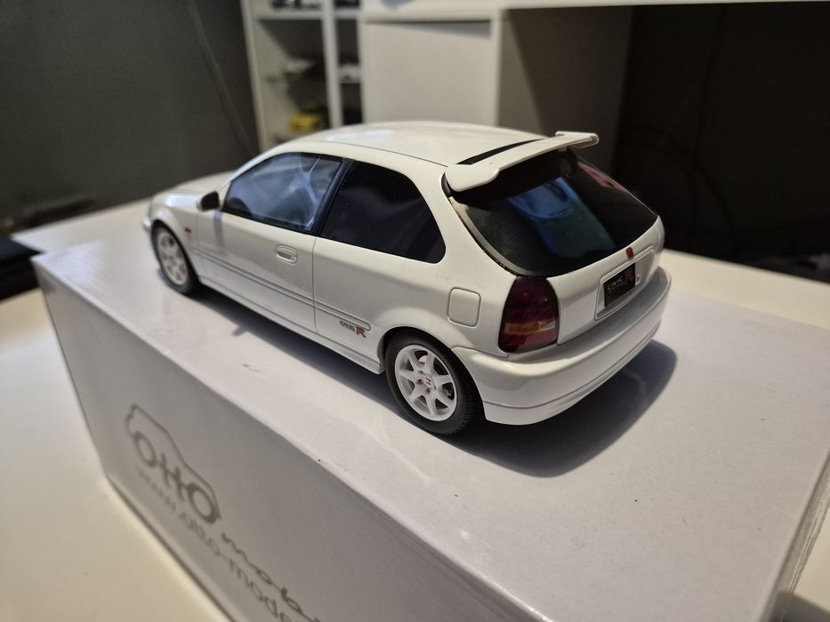 Honda Civic Type-R EK9, biały, Ottomobile 1:18 OT971