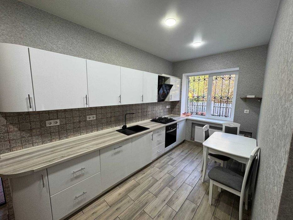 Продам Великий Будинок 166м2  з Ремонтом Виїзд на Киів 10 хв