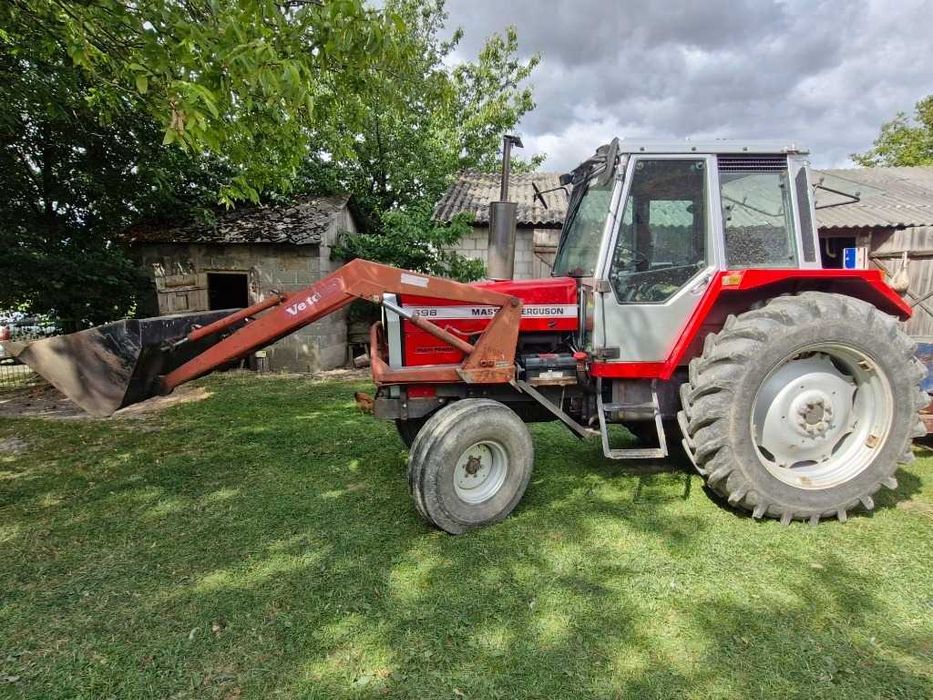 Ciągnik Massey Ferguson 698