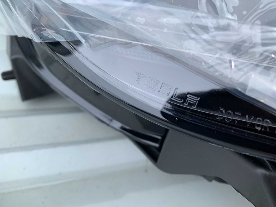 Фара Tesla model 3, model Y