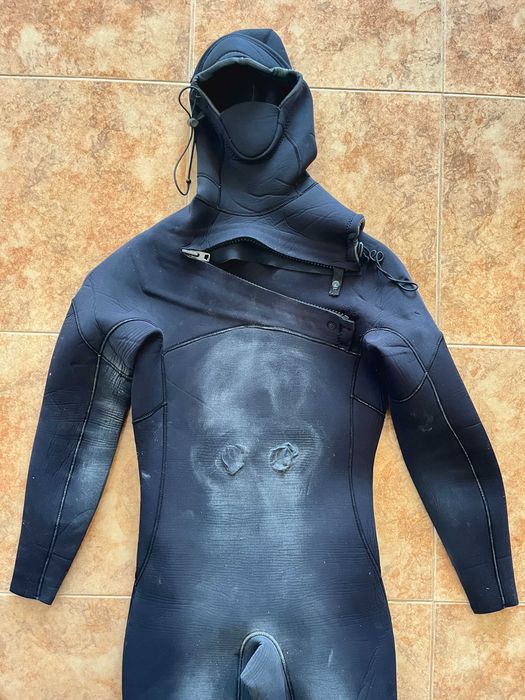 NEEDessentials 5/4 Hooded Wetsuit / Fato de Surf M