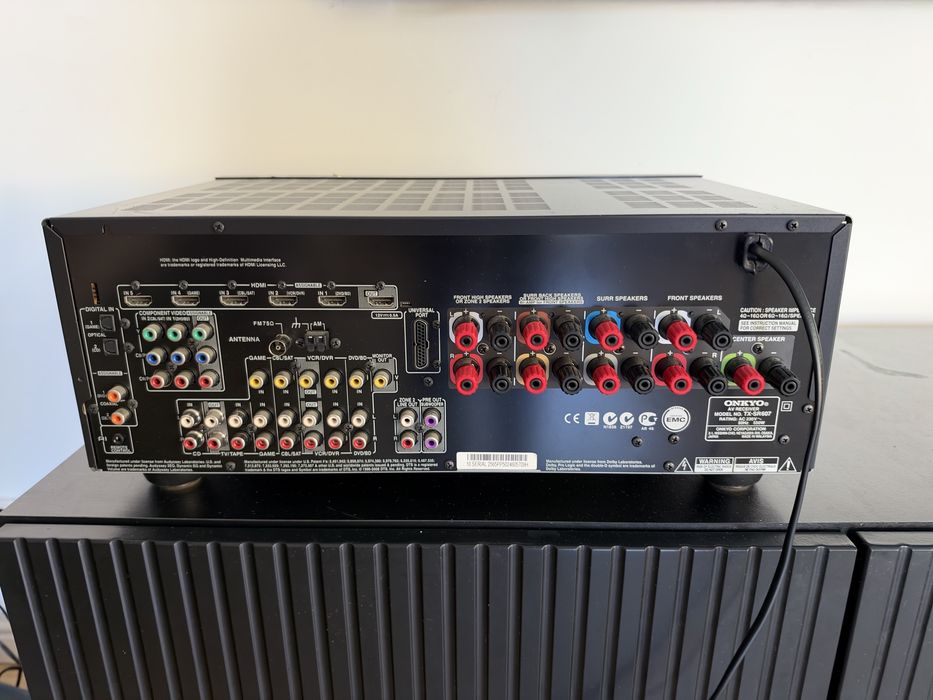 Amplituner Onkyo TX-SR607