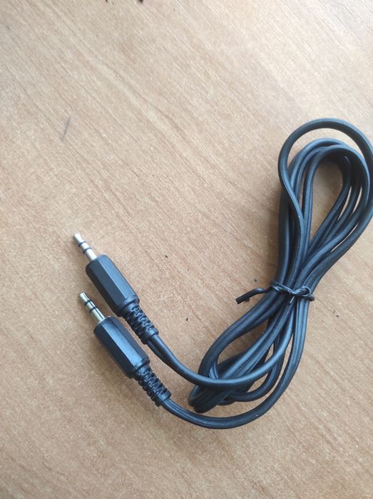 Відео, аудіо кабелі.