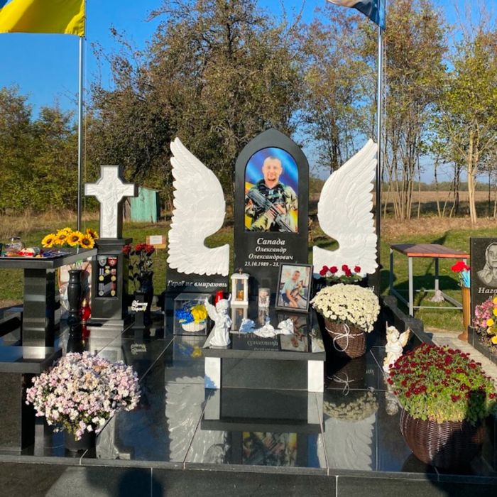 ПАМЯТНИКИ  - за цінами від виробника ЯКІСТЬ ГАРАНТУЕМО.