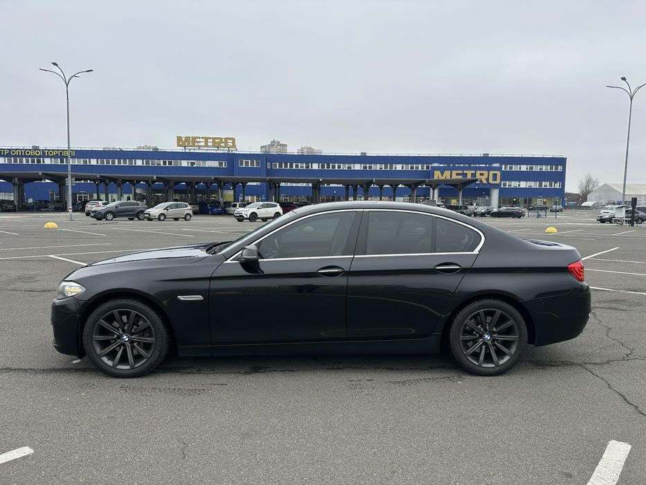 BMW F10 535i 2014 рік