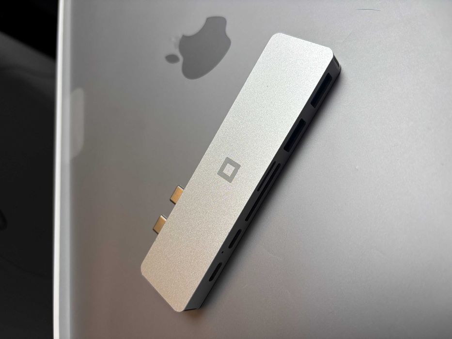 MacBook Air 13” M1 (A2337) – Idealny • Folia ekran • Gratis HUB USB-C!